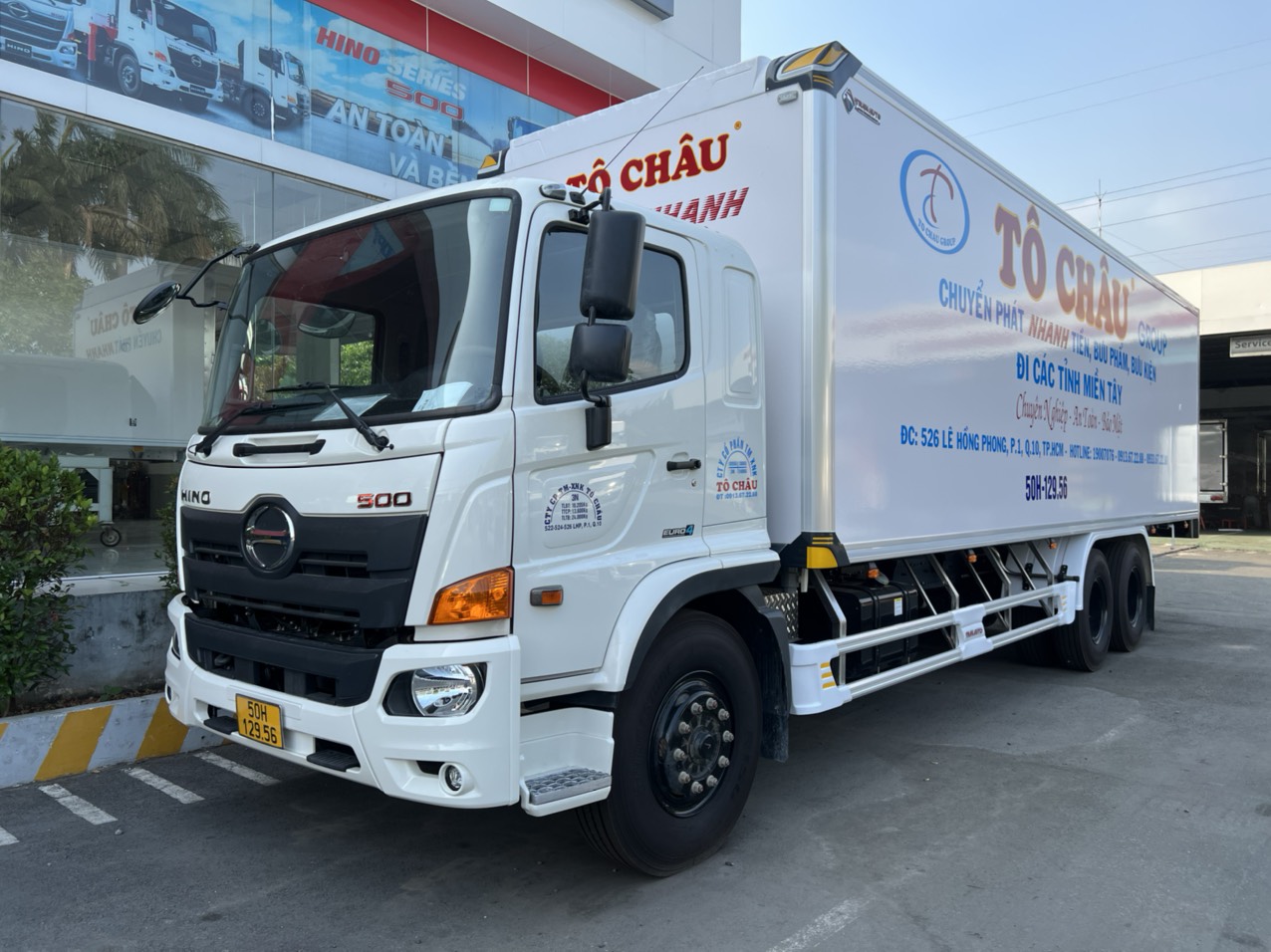 xe tải hino thùng kín bảo ôn HINO FL8JW7A thùng dài 9m2 tải trọng 13350 kg